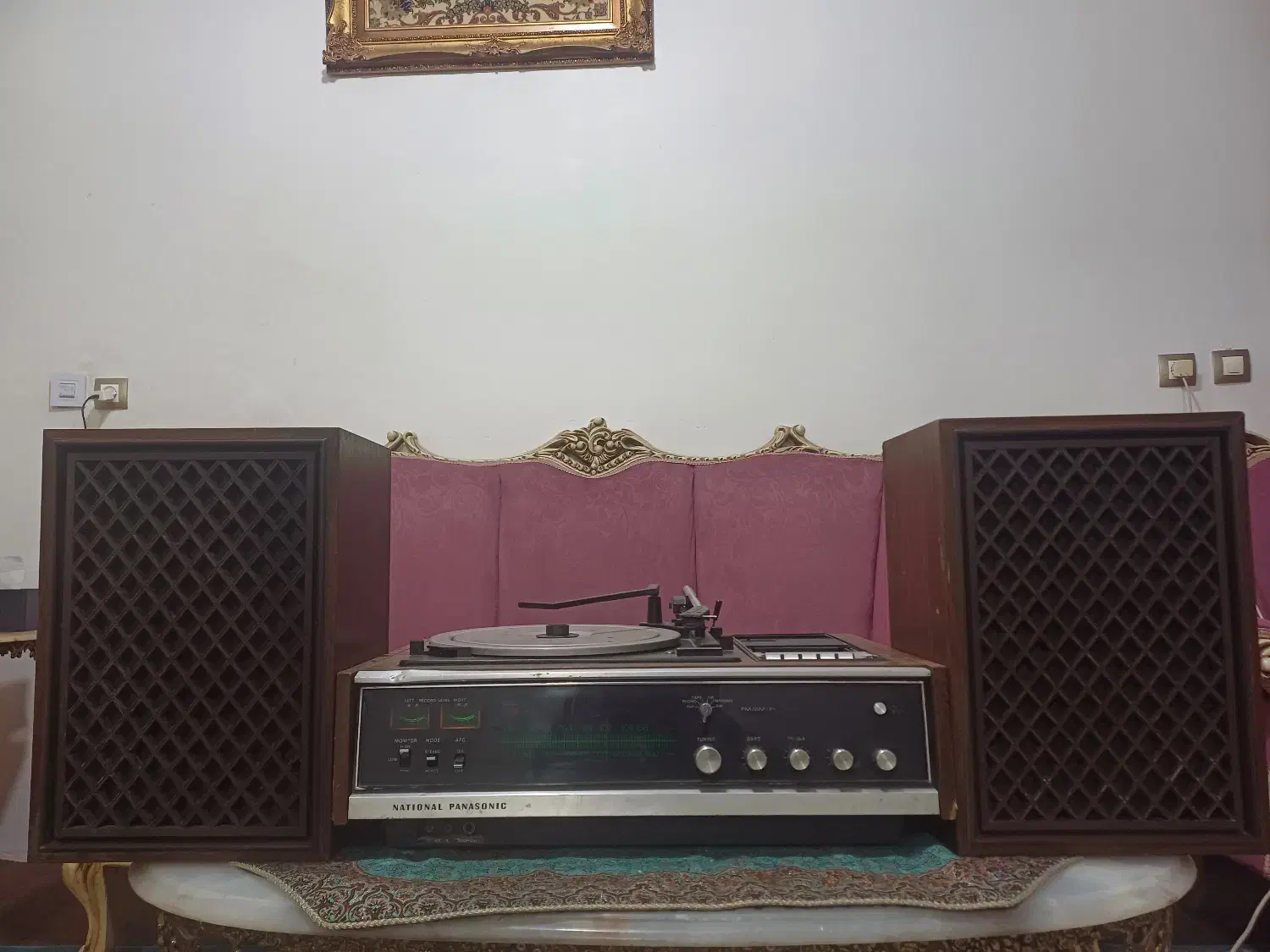 استریو گرامافون قدیمی|سیستم صوتی خانگی|نسیم‌شهر, |دیوار