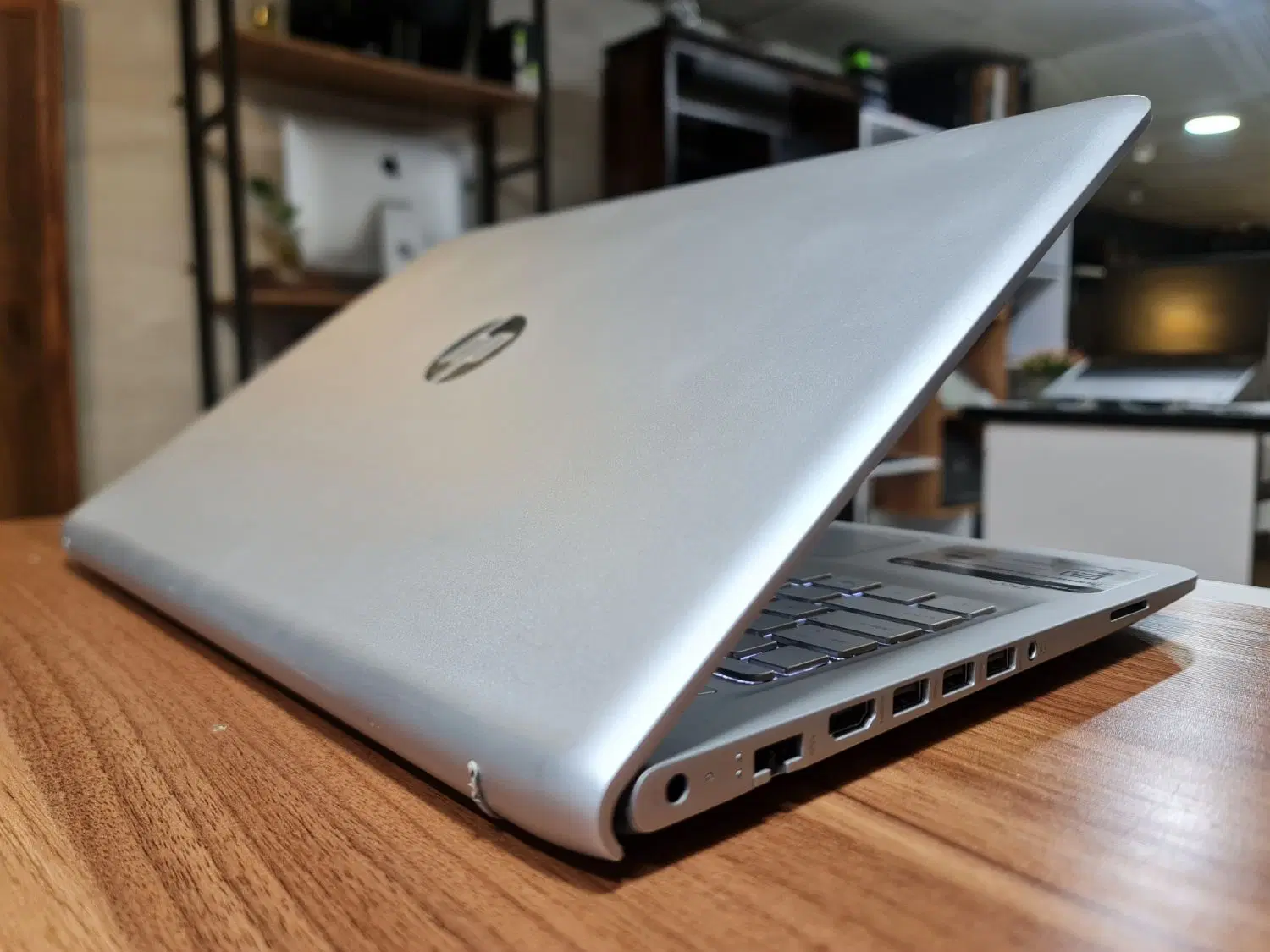 لپتاپ دانشجویی hp envy صفحه لمسی تمیز و کم کار|رایانه همراه|شیراز, فرگاز|دیوار