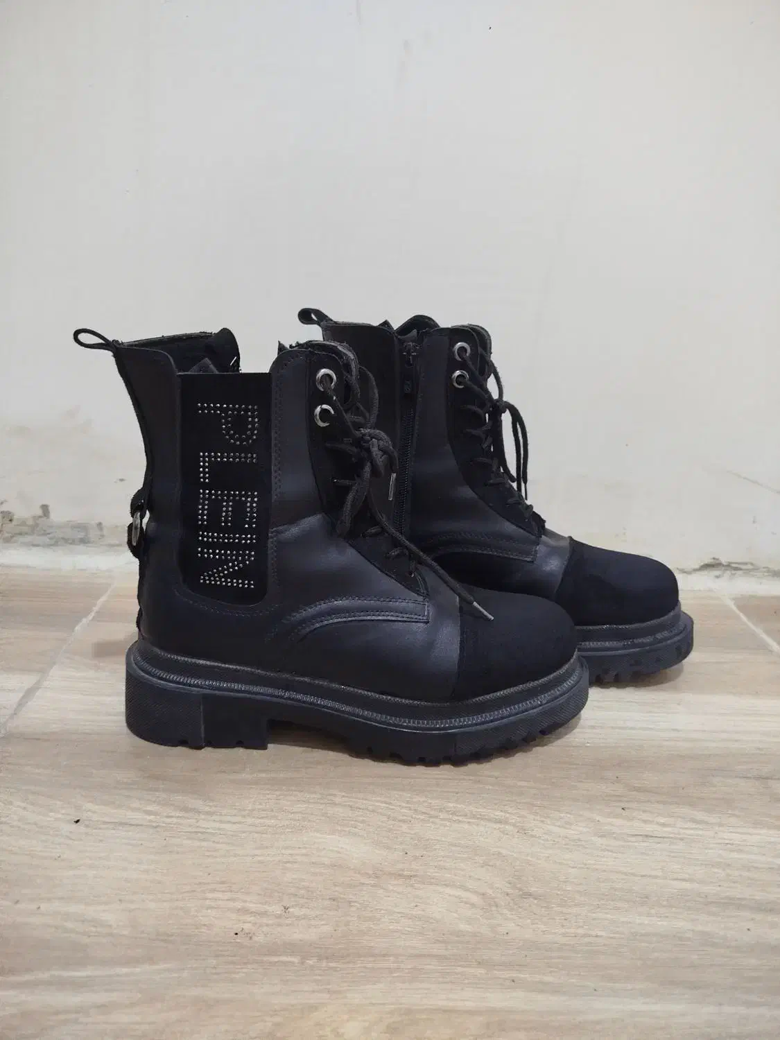 بوت زیبا و نو|کیف، کفش، کمربند|بروجرد, |دیوار