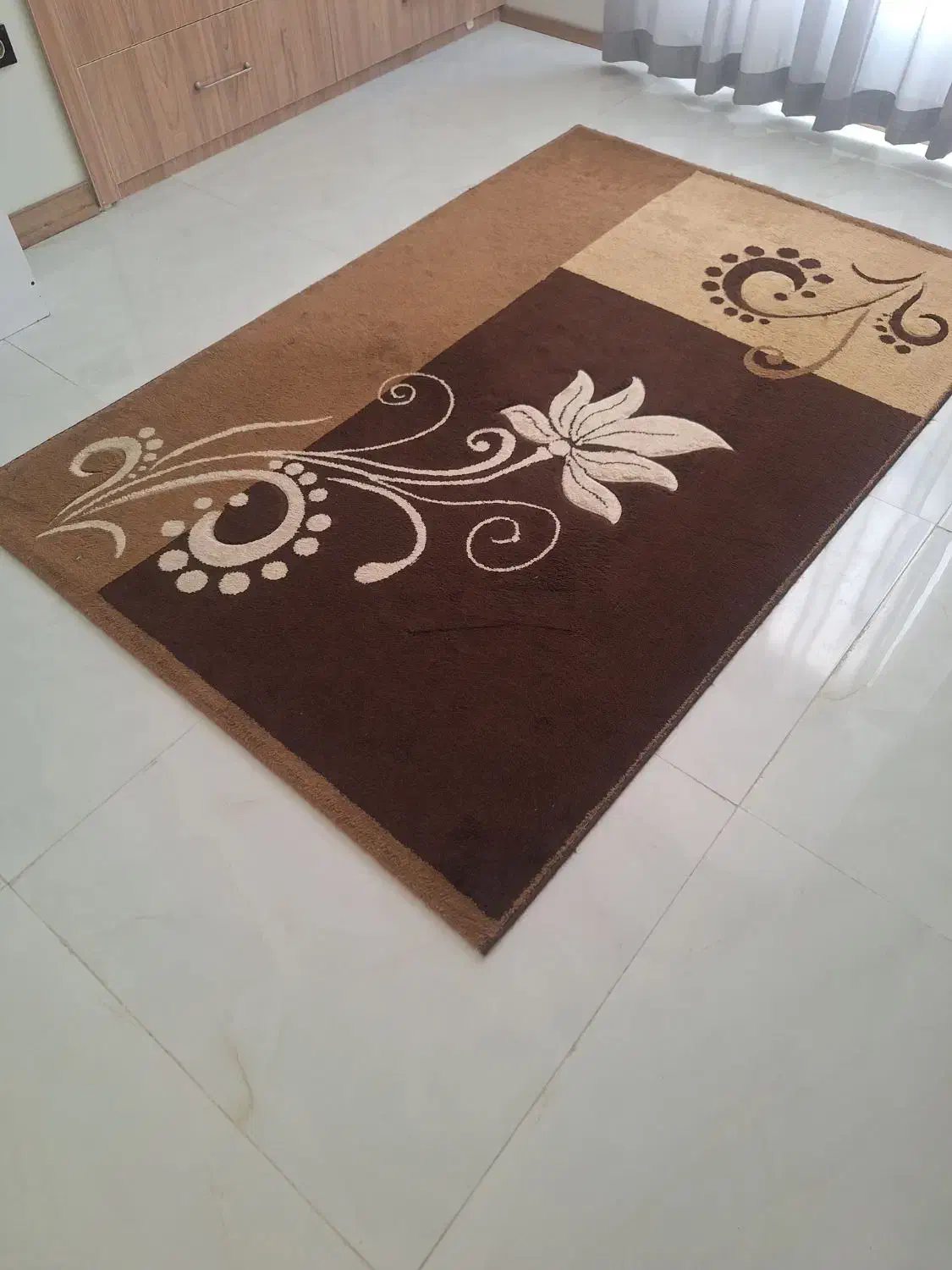 فرش ۴ متری|فرش|شیراز, درکی|دیوار