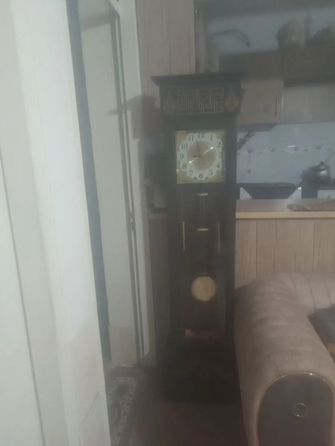 ساعت|ساعت دیواری و تزئینی|شیراز, کوشک میدان|دیوار