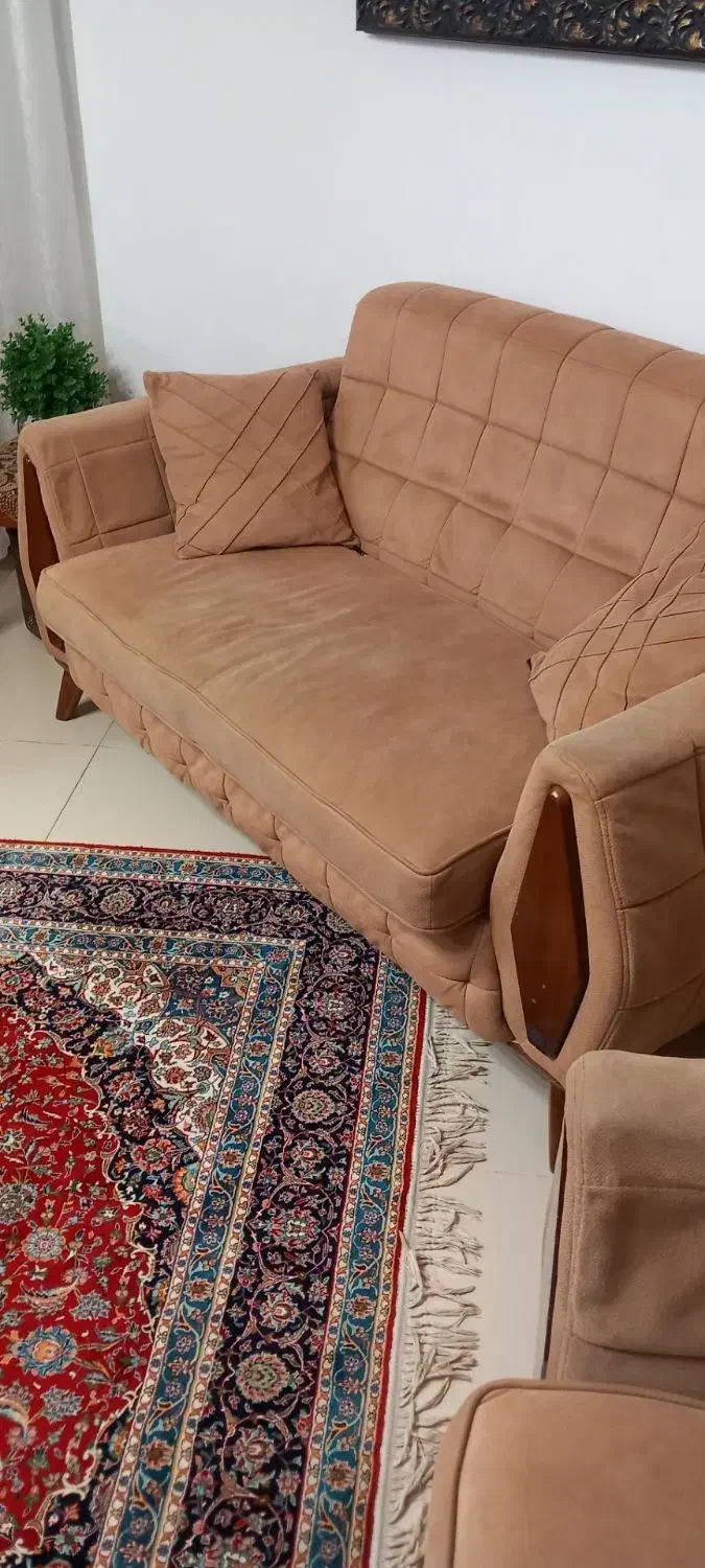 مبل راحتی|مبلمان خانگی و میز عسلی|بهار, |دیوار