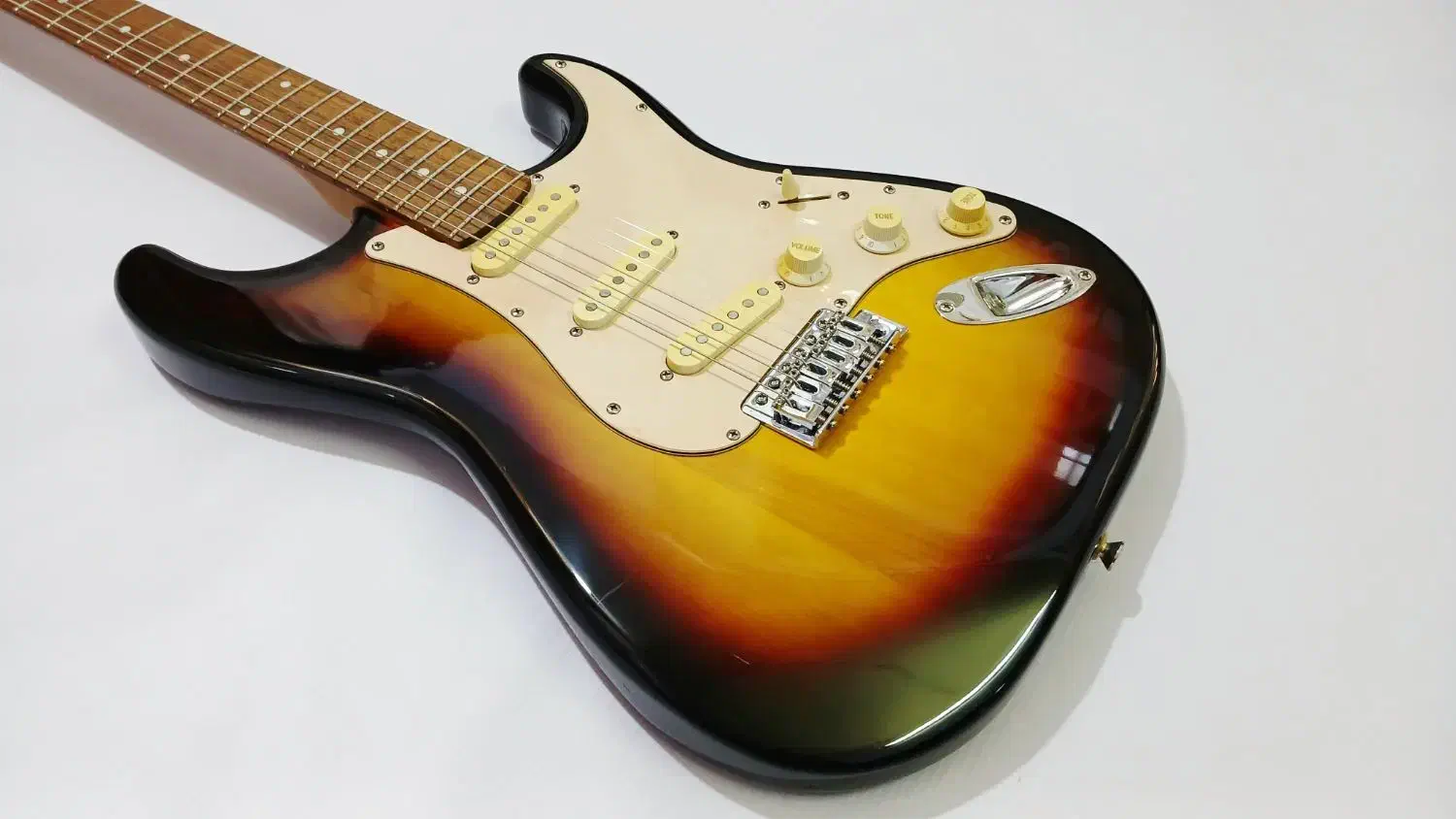 گیتار الکتریک Legend by Aria Pro II|گیتار، بیس، امپلیفایر|بندرعباس, |دیوار