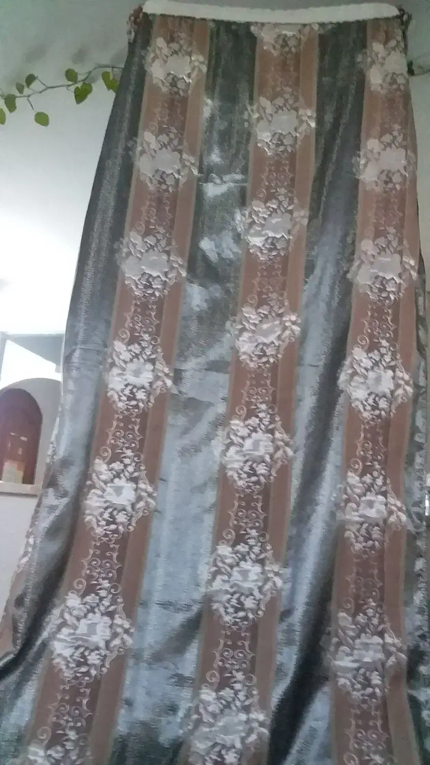 یک پرده نو دارم بدون پارگی|پرده، رانر، رومیزی|نیشابور, مازول|دیوار