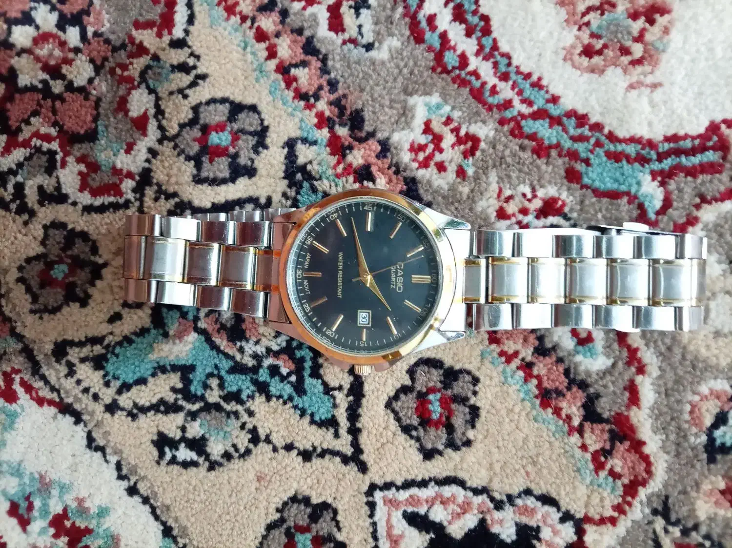 ساعت مچی|ساعت|تهران, میدان ولیعصر|دیوار