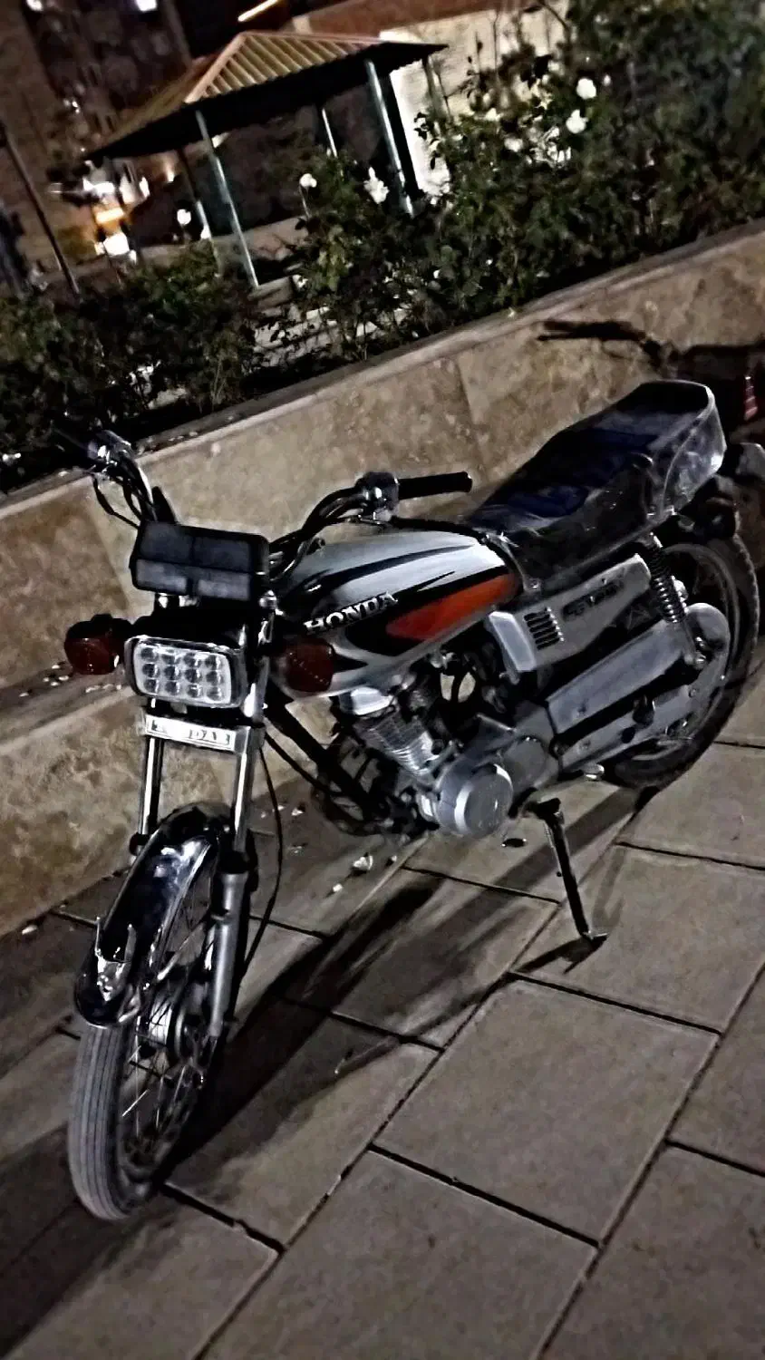 موتور مدل ۹۳|موتورسیکلت|پرند, فاز ۴|دیوار