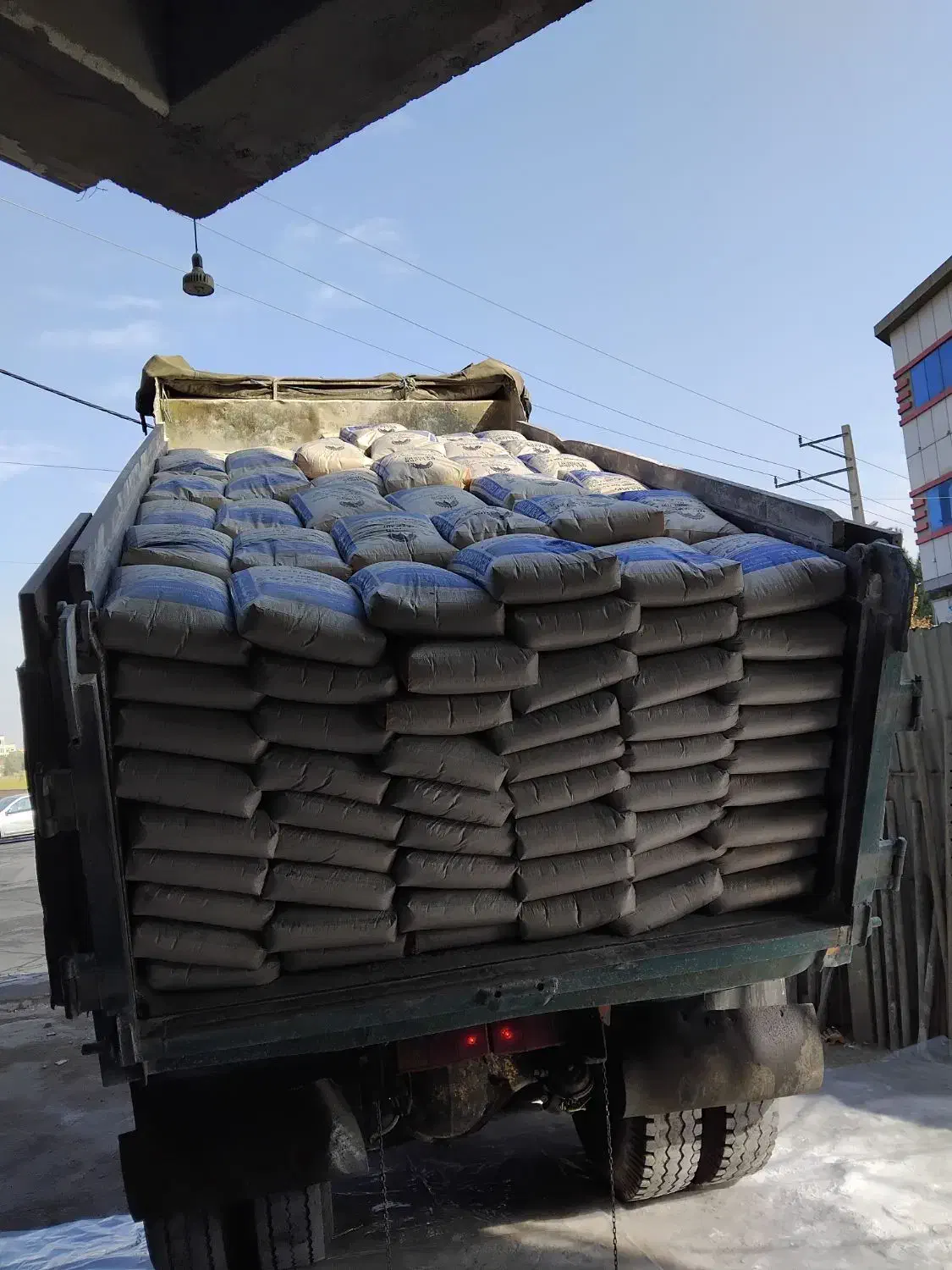 پخش عمده و خورده سیمان دلیجان و نیزار کمترین قیمت|مصالح و تجهیزات ساختمان|قم, زنبیل آباد|دیوار