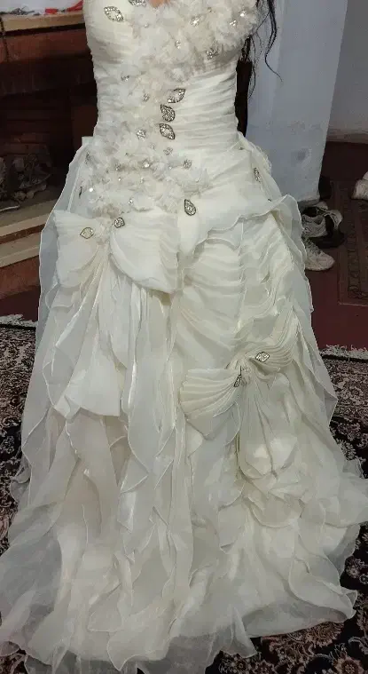 لباس عروس|لباس|کرج, خرمدشت|دیوار