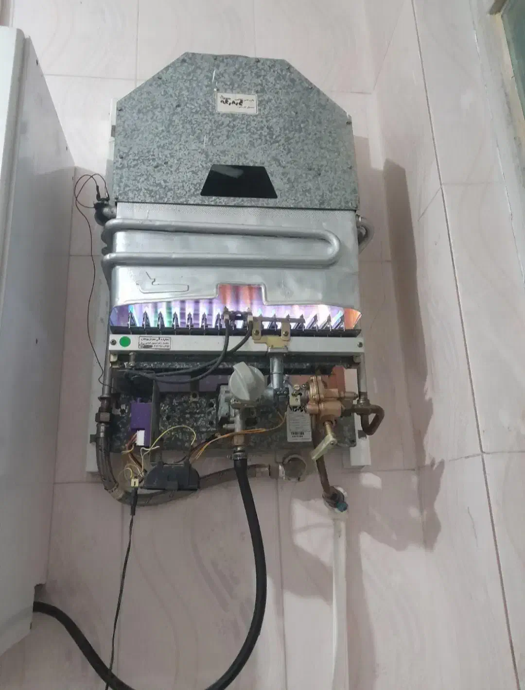 نصب و تعمیر آبگرمکن|خدمات پیشه و مهارت|نجف‌آباد, ویلاشهر|دیوار