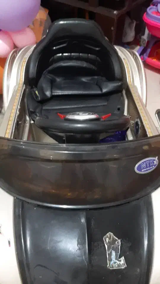 ماشین شارژی موزیکال|اسباببازی|رشت, خمیران زاهدان|دیوار