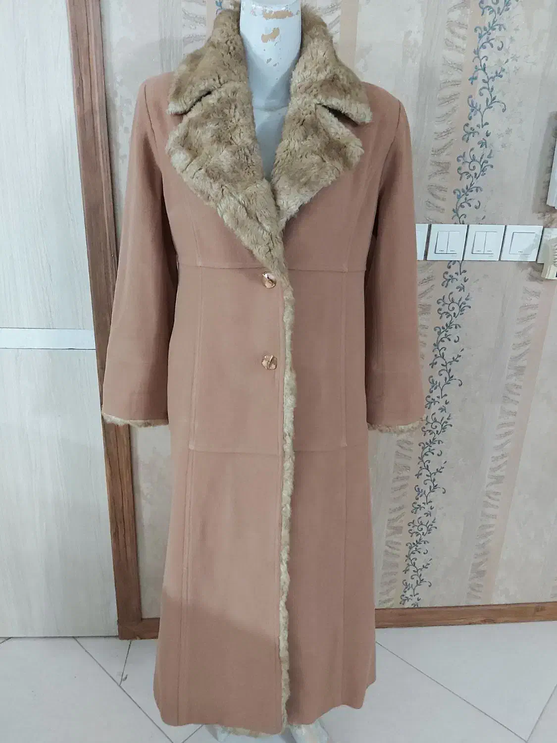 پالتو|لباس|مشهد, شهید رضوی|دیوار