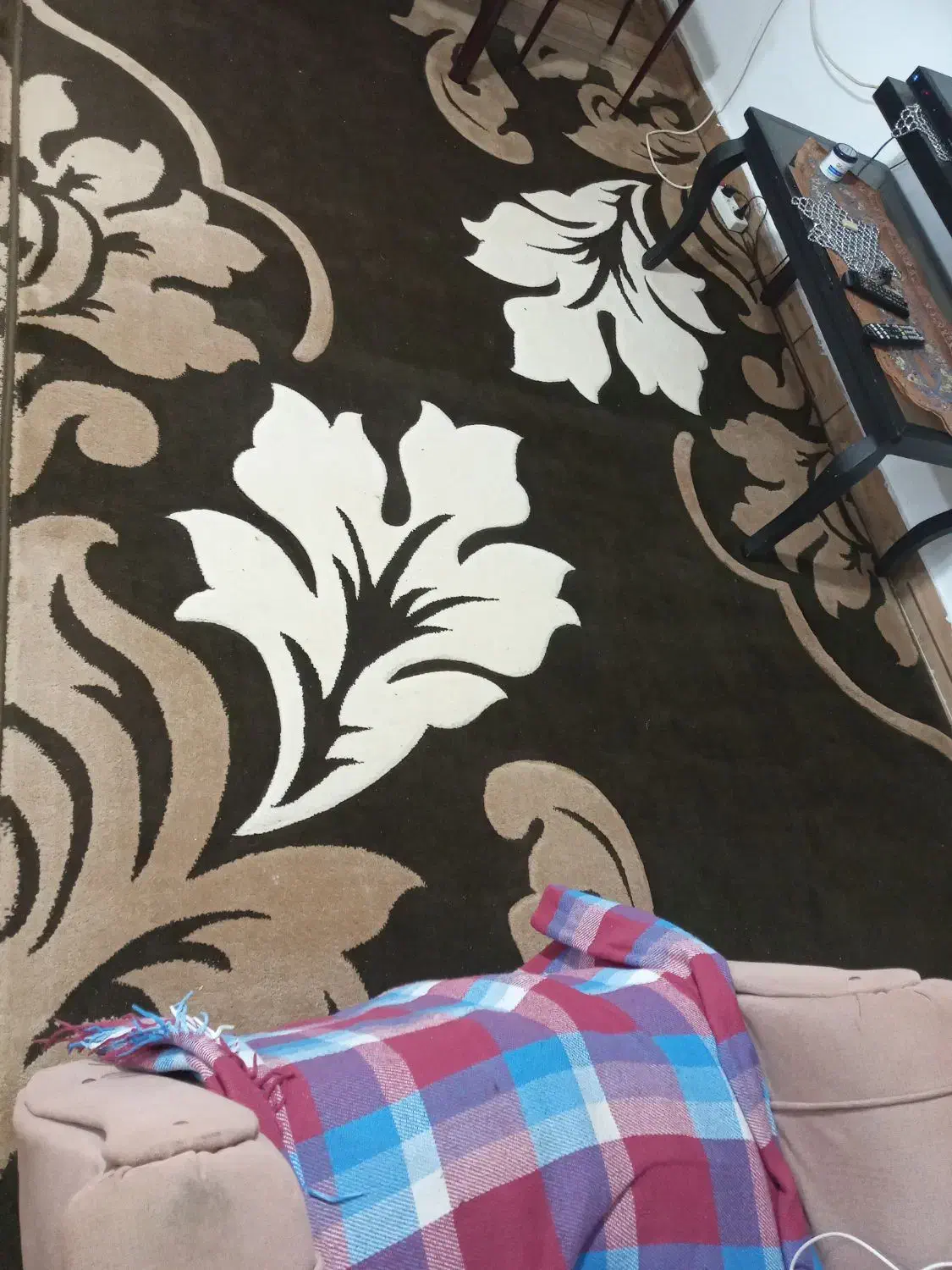 فروش فرش قیمت مناسب|فرش|آستارا, |دیوار