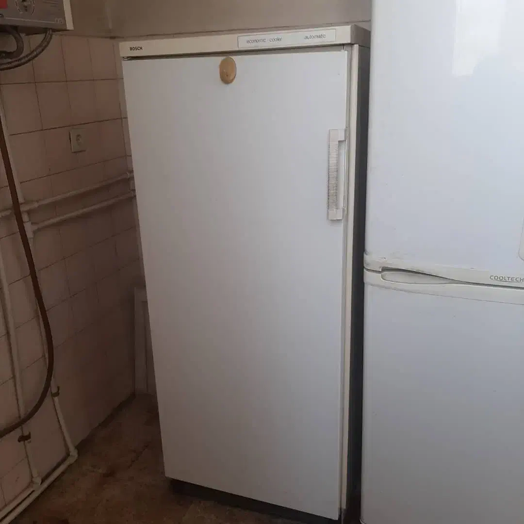 یخچال بوش آلمان BOSCH / نیازمند تعمیر است|یخچال و فریزر|تهران, والفجر (افسریه)|دیوار