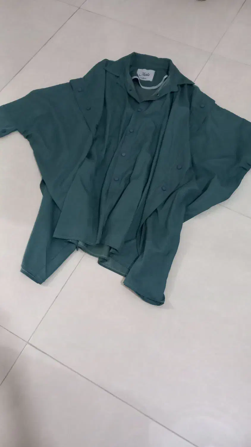 تعدادی لباس آکبند و نو|لباس|ارومیه, |دیوار