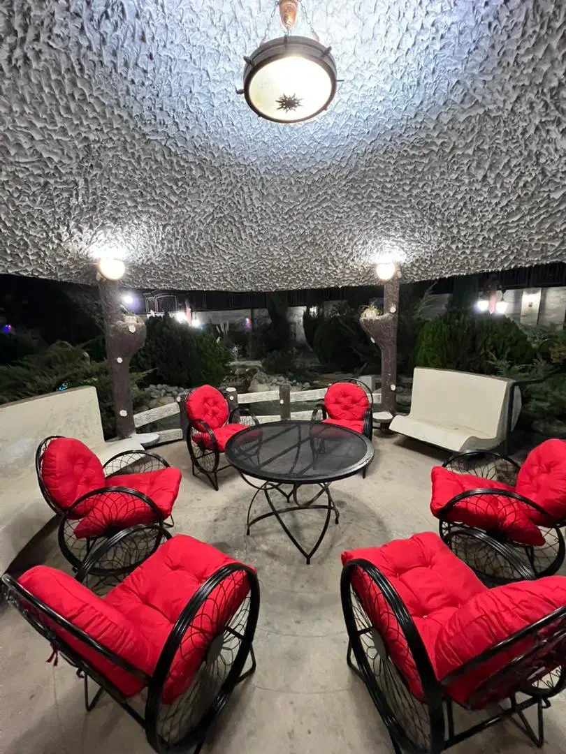 ویلا باغ شیک استخرابگرم|اجارهٔ کوتاهمدت ویلا و باغ|شیراز, شهرک گلستان|دیوار