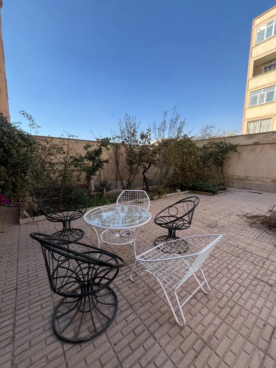 اجاره آپارتمان خوش نقشه دلباز|اجارهٔ آپارتمان|هشتگرد, فاز ۱ مهستان|دیوار