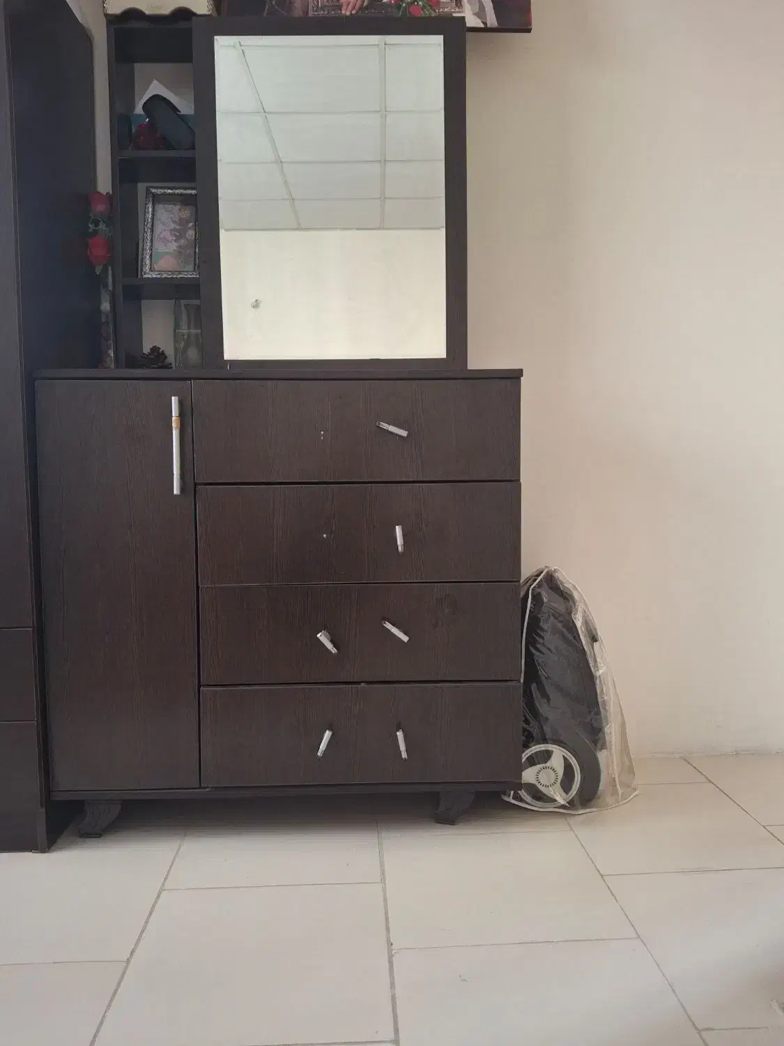 دراور چهار کشویی یه درب بغل|جاکفشی، کمد، دراور|محمدیه-قزوین, |دیوار