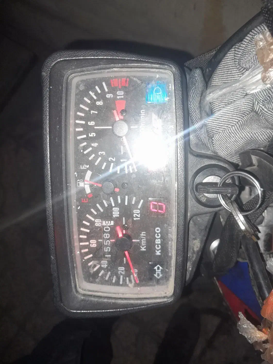 کیلومتر|موتورسیکلت|ری, جوانمرد قصاب|دیوار