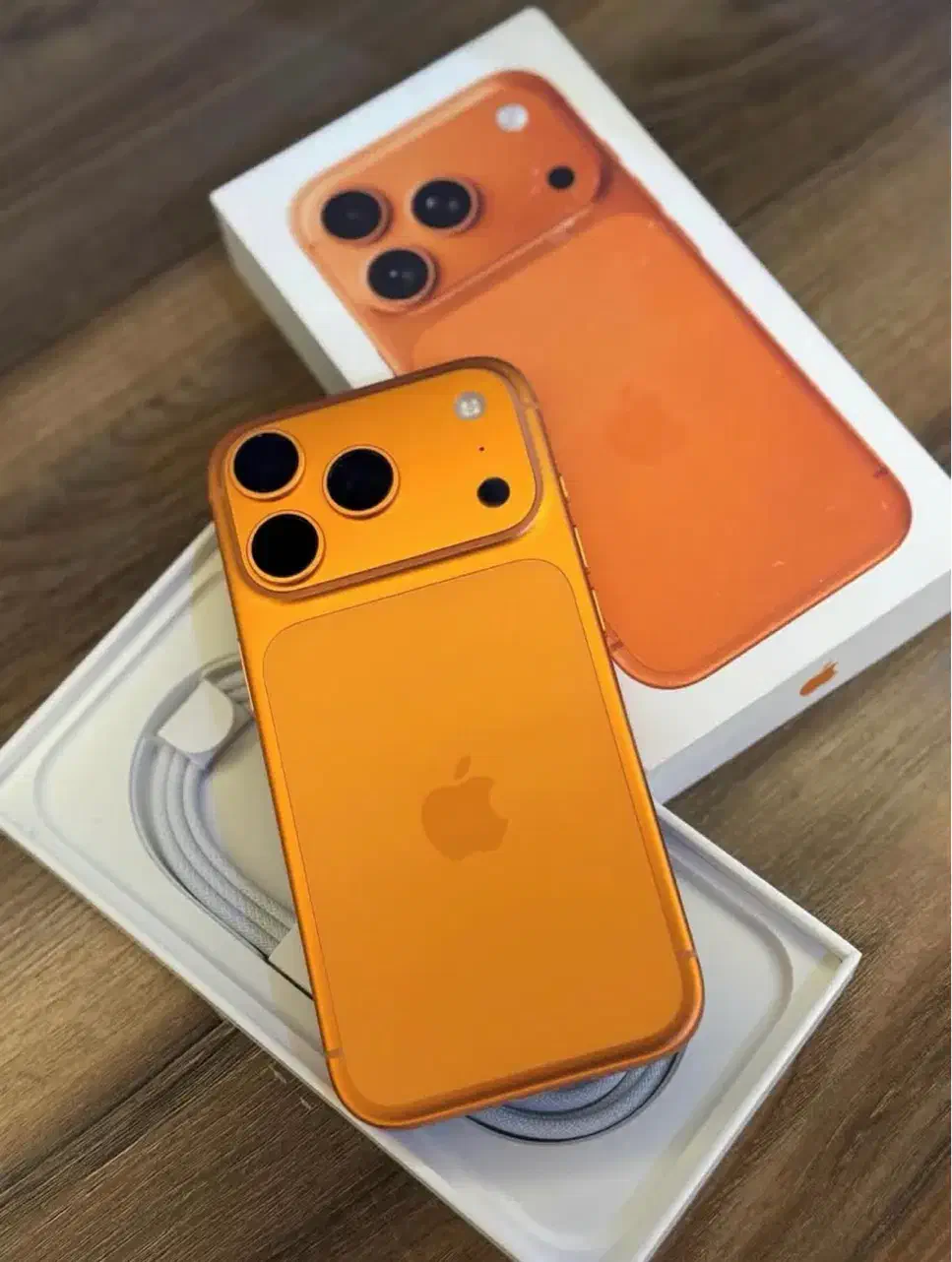 ایفون۱۷پرومکس طرح اصلی|موبایل|تهران, تجریش|دیوار