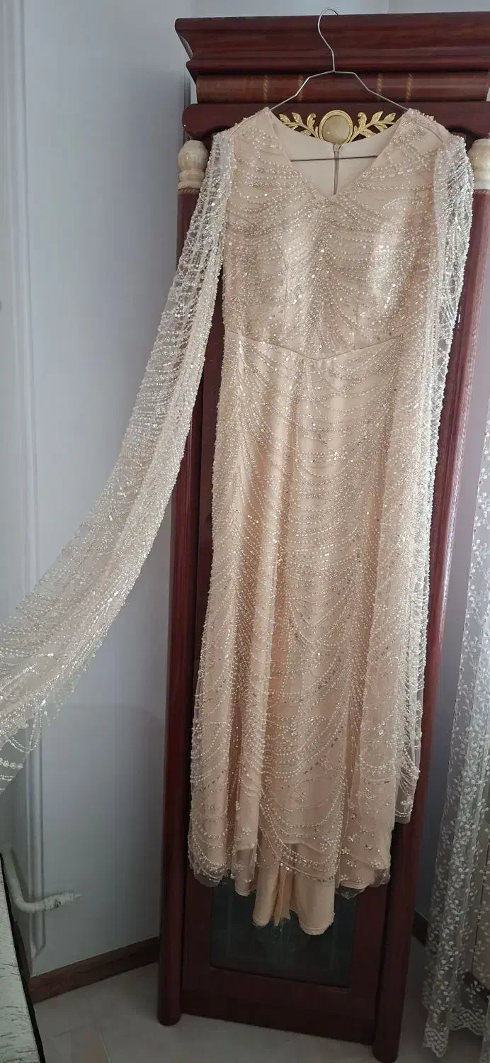 لباس نامزدی/مجلسی|لباس|آستارا, |دیوار