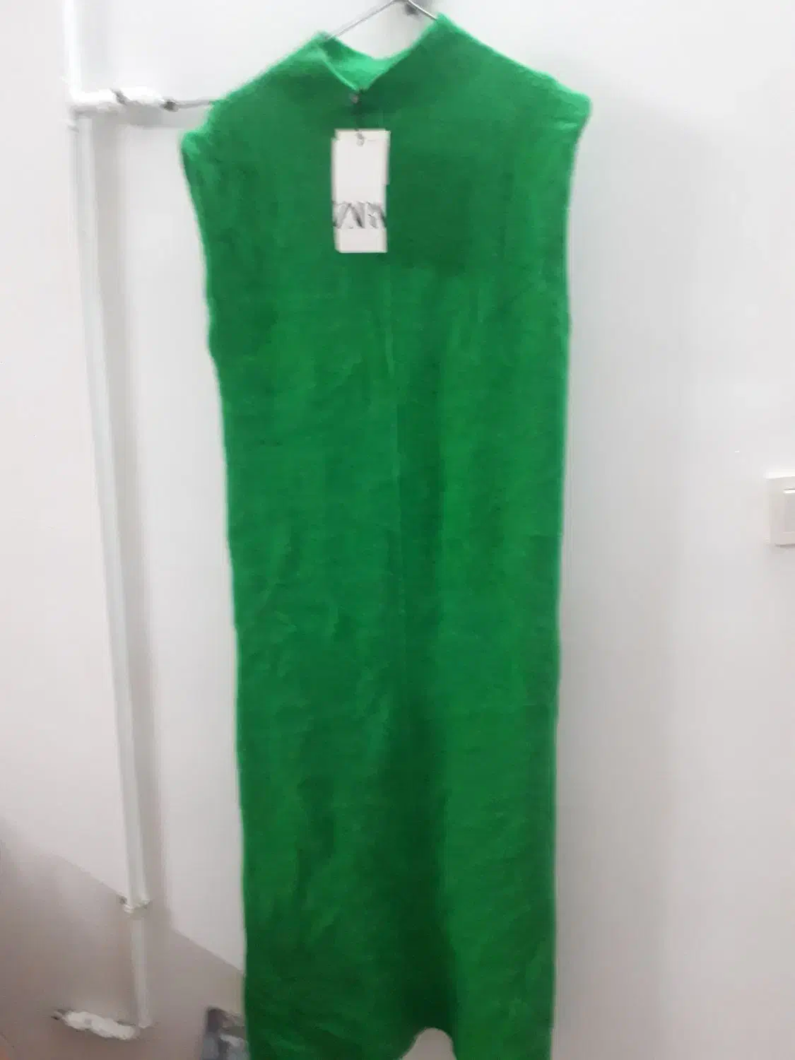 پیراهن پشمی|لباس|قدس, شهرقدس|دیوار