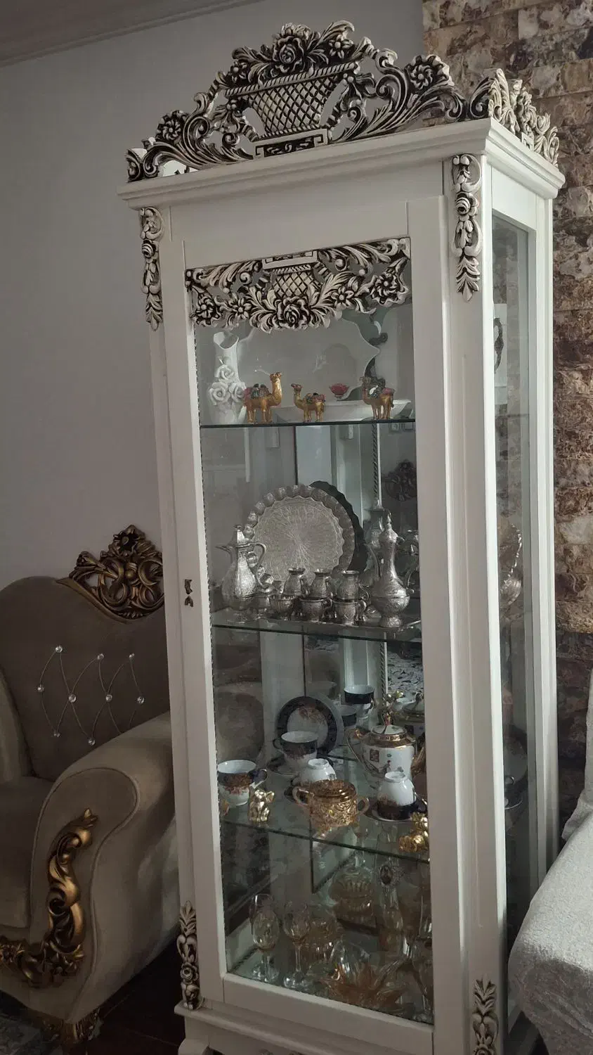 بوفه سفید رنگ کلاسیک|بوفه، ویترین، کنسول|فریدون‌کنار, |دیوار