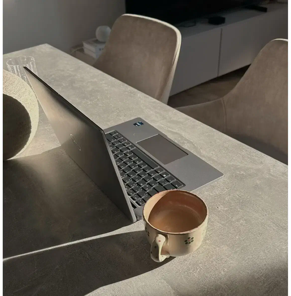 فروشنده با تجربه پوشاک|استخدام بازاریابی و فروش|رشت, معلم|دیوار