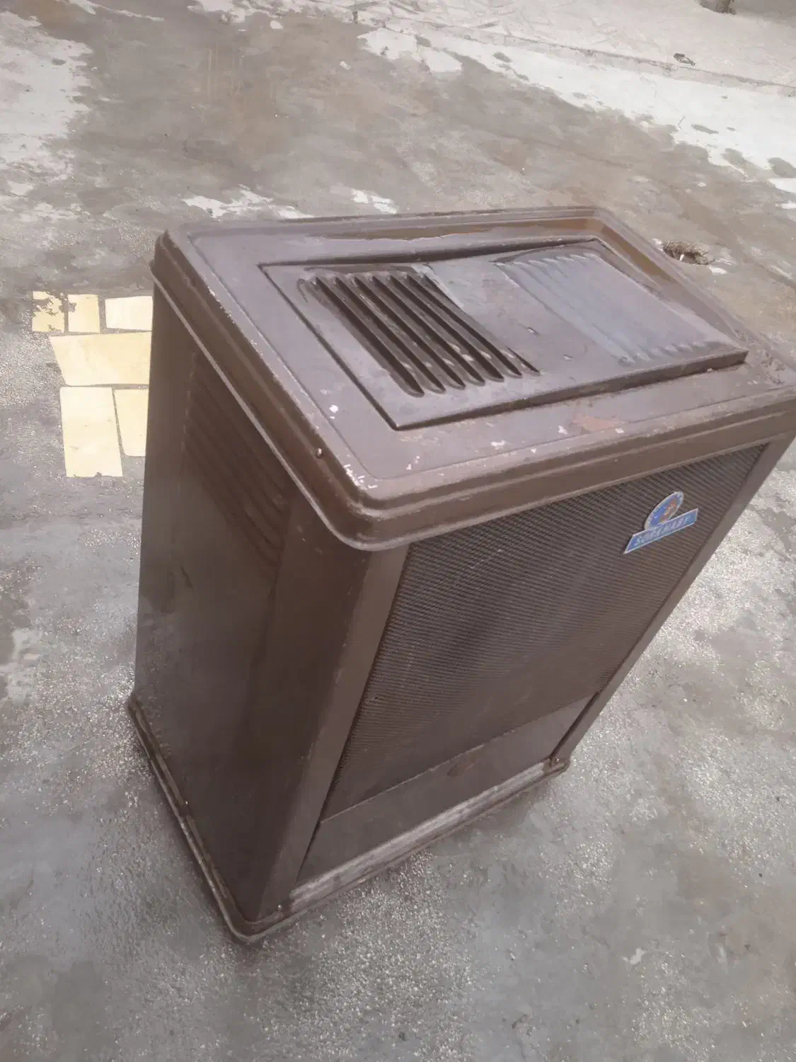 بخاری نفتی سرخ آبی ساخت هولند|بخاری، هیتر، شومینه|فامنین, |دیوار