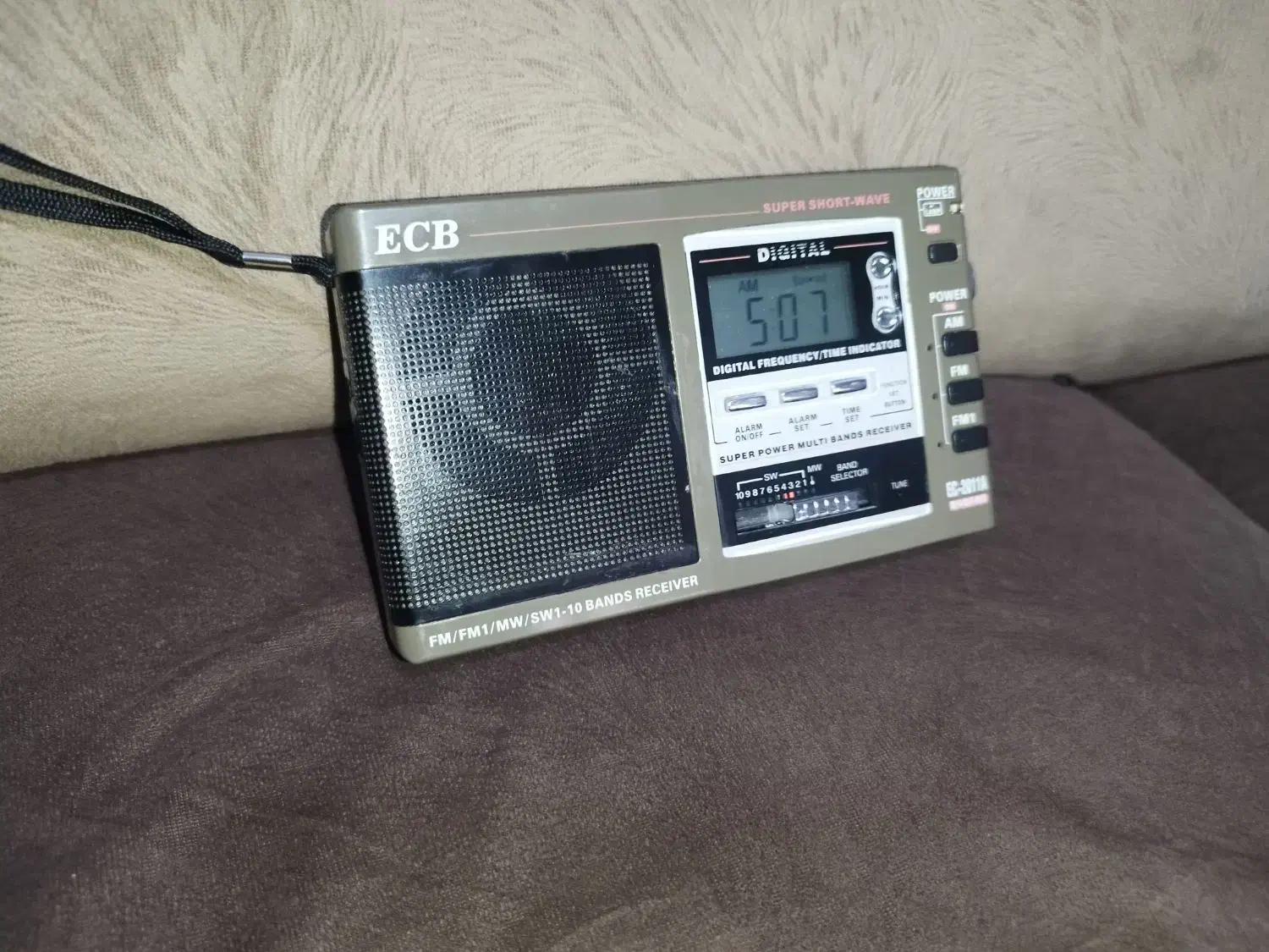 رادیو ارتشی دیجیتالی با گیرنده عالی|صوتی و تصویری|ملارد, |دیوار