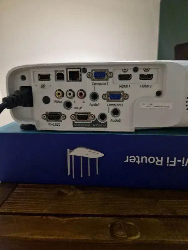 ویدیو پروژکتور اپسون فول HD|تلویزیون و پروژکتور|کرج, گوهردشت|دیوار