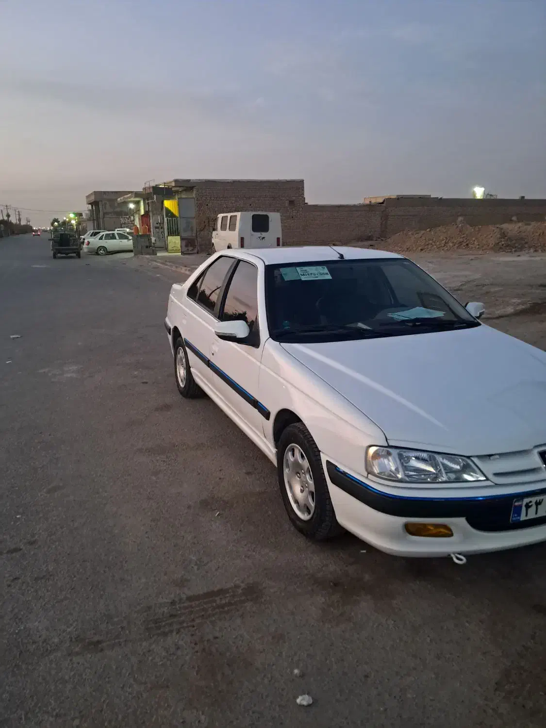 پژوپارس۱۴۰۰|خودرو سواری و وانت|شاهین‌شهر, گرگاب|دیوار