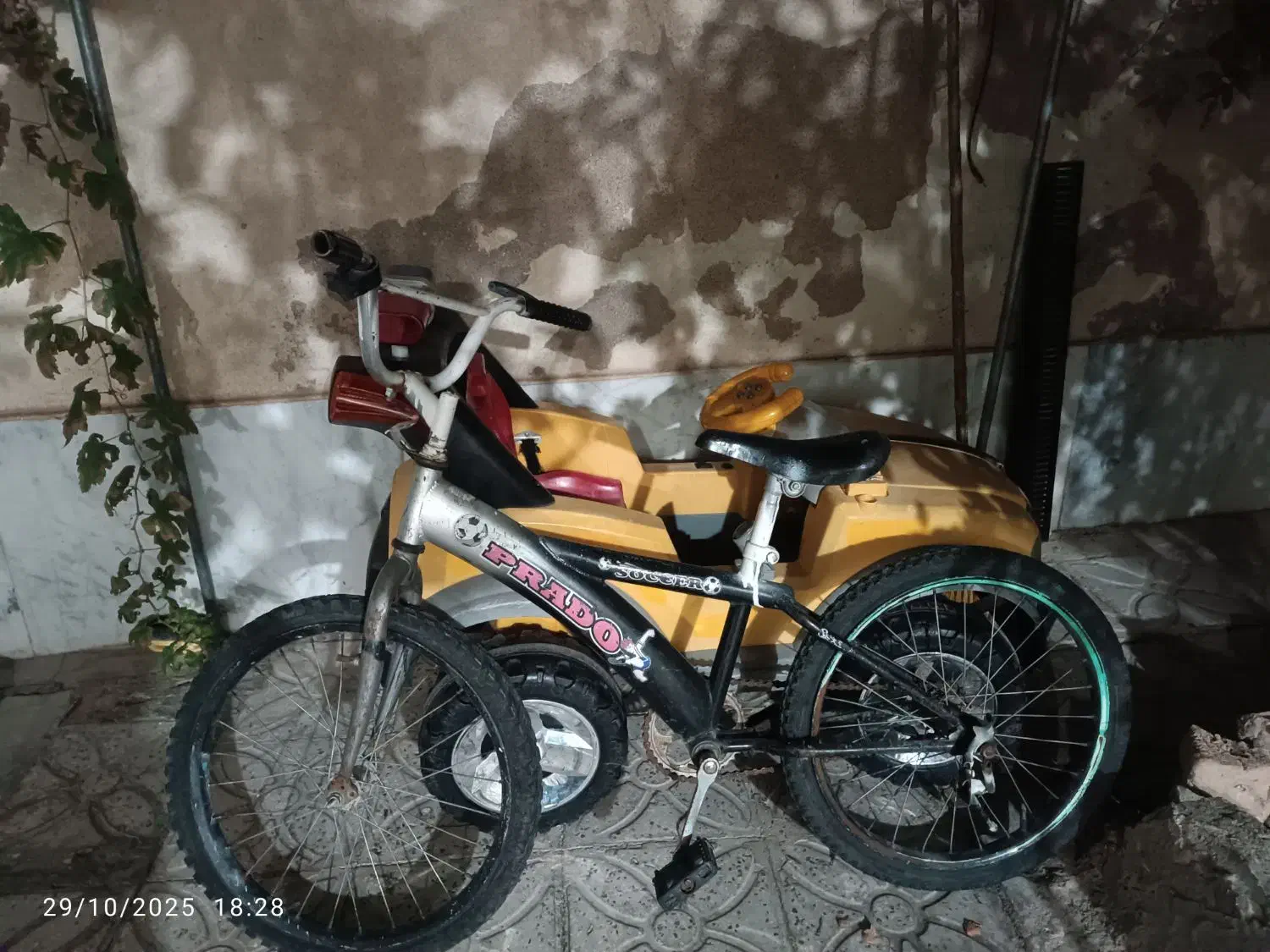 یک دوچرخه با ماشین شارژی قیمت1/500تومن باهم|دوچرخه، اسکیت، اسکوتر|فسا, |دیوار