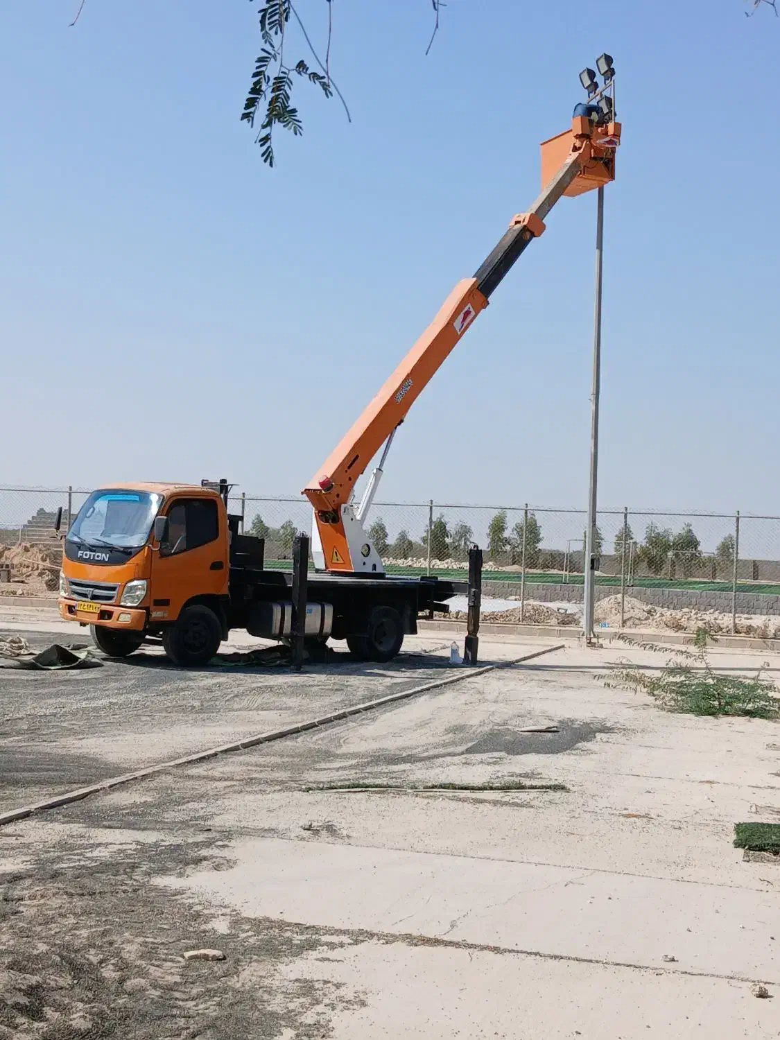 کامیون بالابر آیچی ژاپن|خودرو سنگین|عسلویه, |دیوار