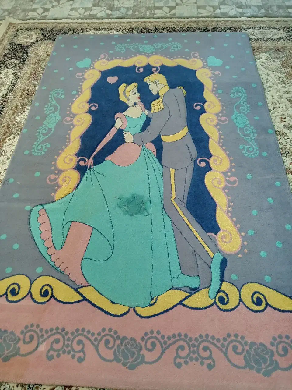 دو عدد قالیچه اتاق بچه|فرش|خرم‌آباد, |دیوار