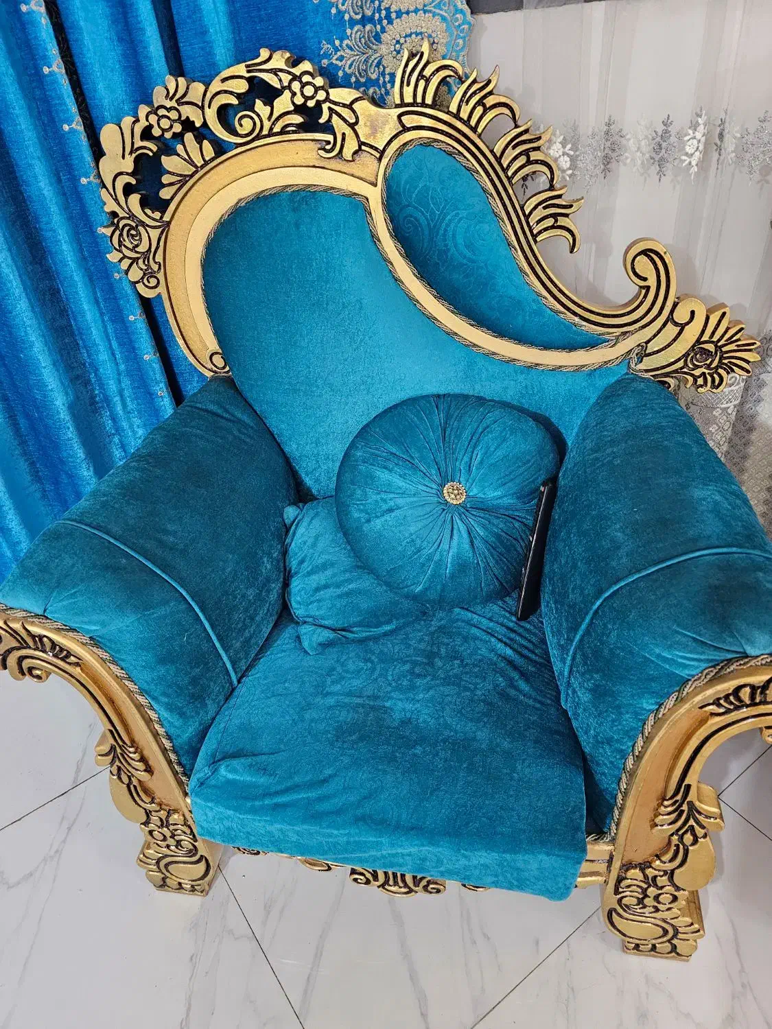 مبل ۷ نفره سلطنتی|مبلمان خانگی و میز عسلی|ری, فیروزآباد|دیوار