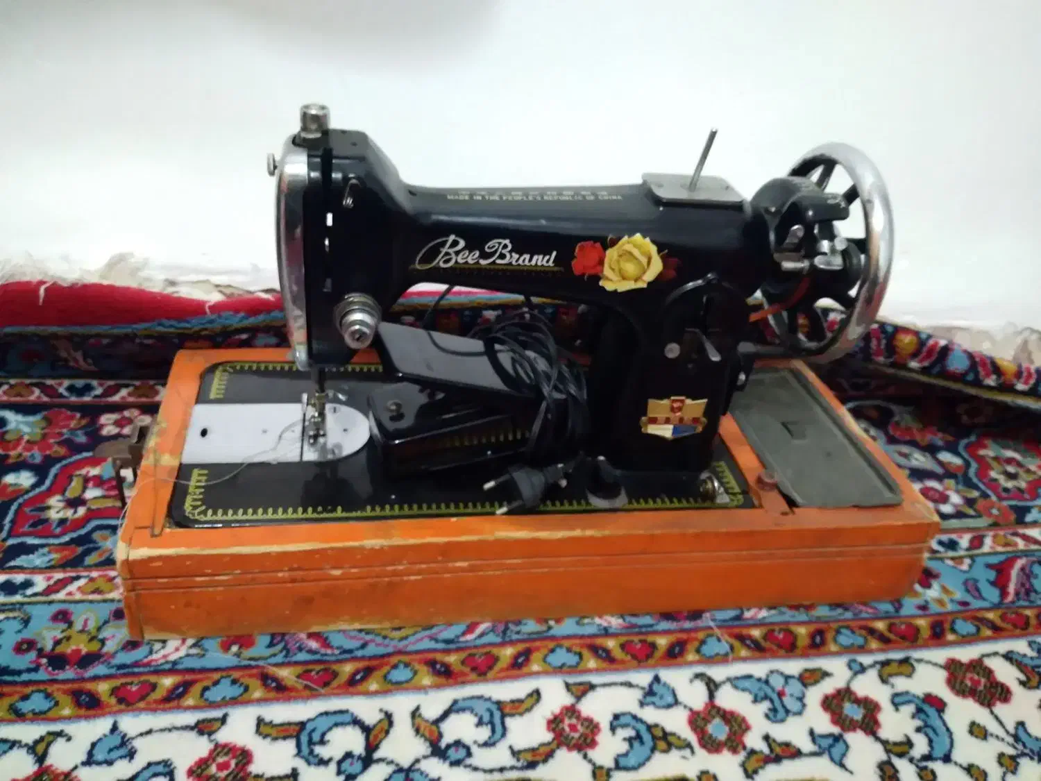 چرخ خیاطی پدالی سالم و تمیز|چرخ خیاطی و ریسندگی|ملکشاهی, |دیوار