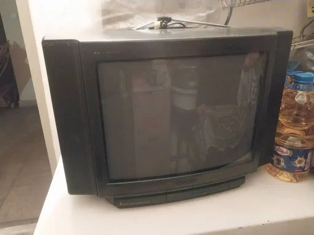 تلوزیون ۲۱ اینچ اصل|تلویزیون و پروژکتور|تهران, گمرک|دیوار