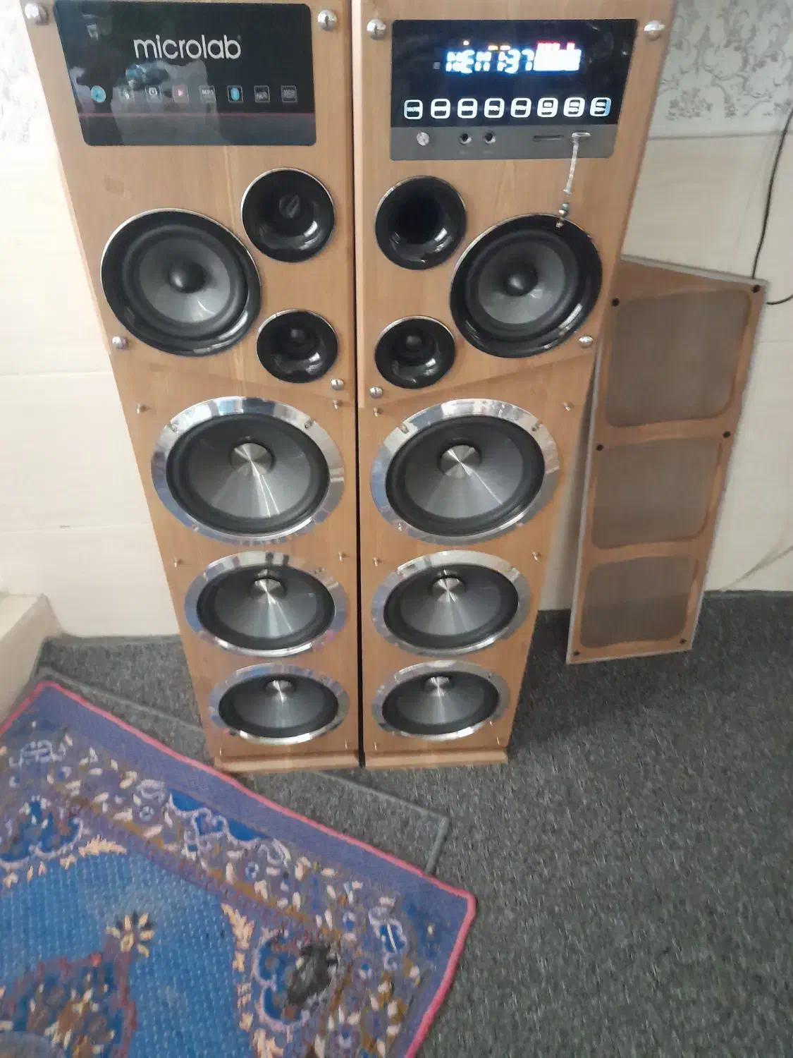 باند در حد نو|سیستم صوتی خانگی|قیروکارزین, |دیوار