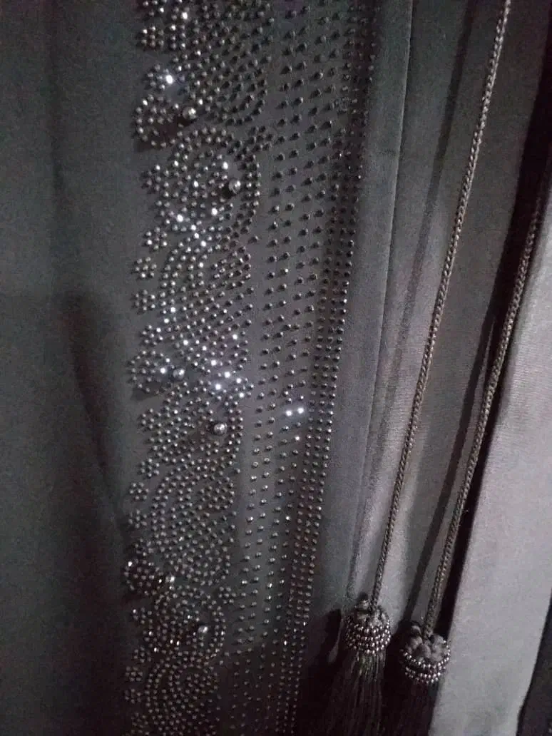 عبای عربی|لباس|پشتکوه (سیستان و بلوچستان), |دیوار