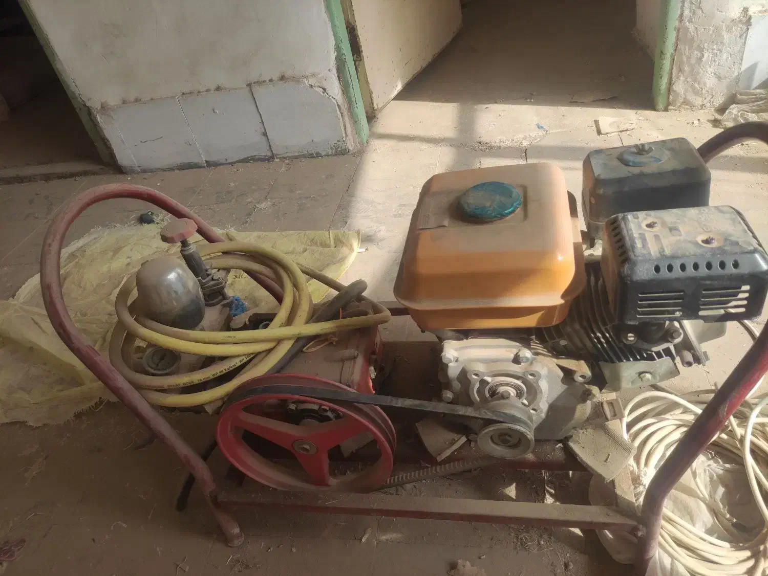 پمپ آب و موتور برق|ابزارآلات|آیسک, |دیوار