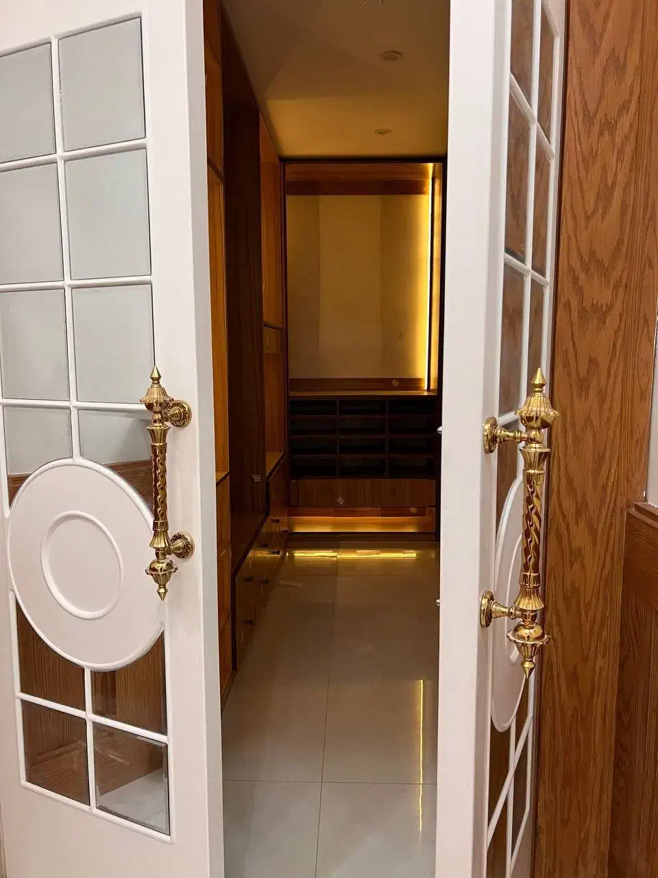 160متر/کلید نخورده/سندآماده/لوکس|فروش آپارتمان|مشهد, الهیه|دیوار