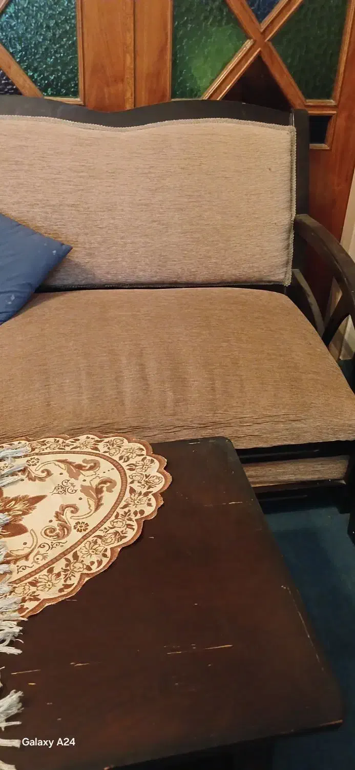 فقط به علت کمبود جا قیمت توافقی|مبلمان خانگی و میز عسلی|خوانسار, |دیوار