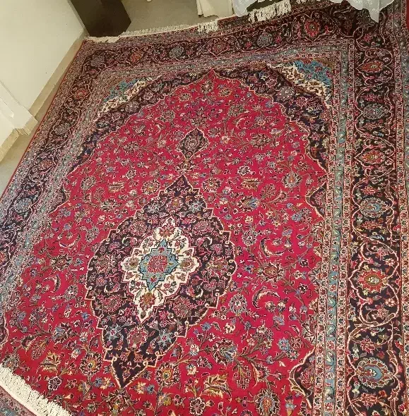 فرش۱۲متردستباف زیرقیمت تمیز لاکی|فرش|تهران, علم و صنعت|دیوار