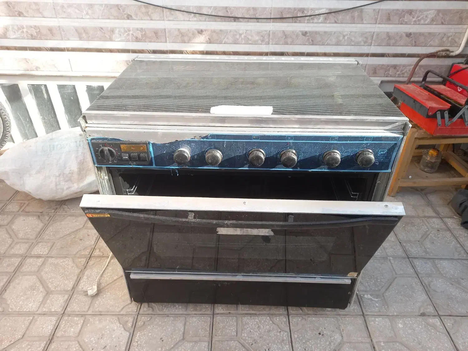 گاز ۵ شعله فر دار سالم درحد نو|اجاق گاز و لوازم برقی پخت‌وپز|یزد, |دیوار