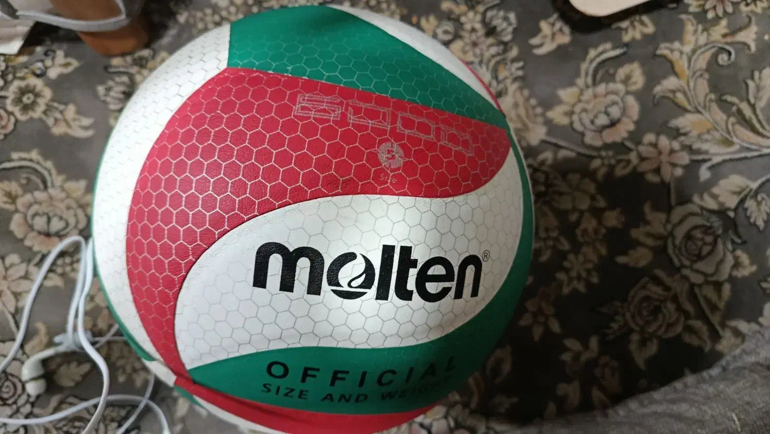 توپ مولتن حرفه ای|ورزشهای توپی|خرمآباد, |دیوار