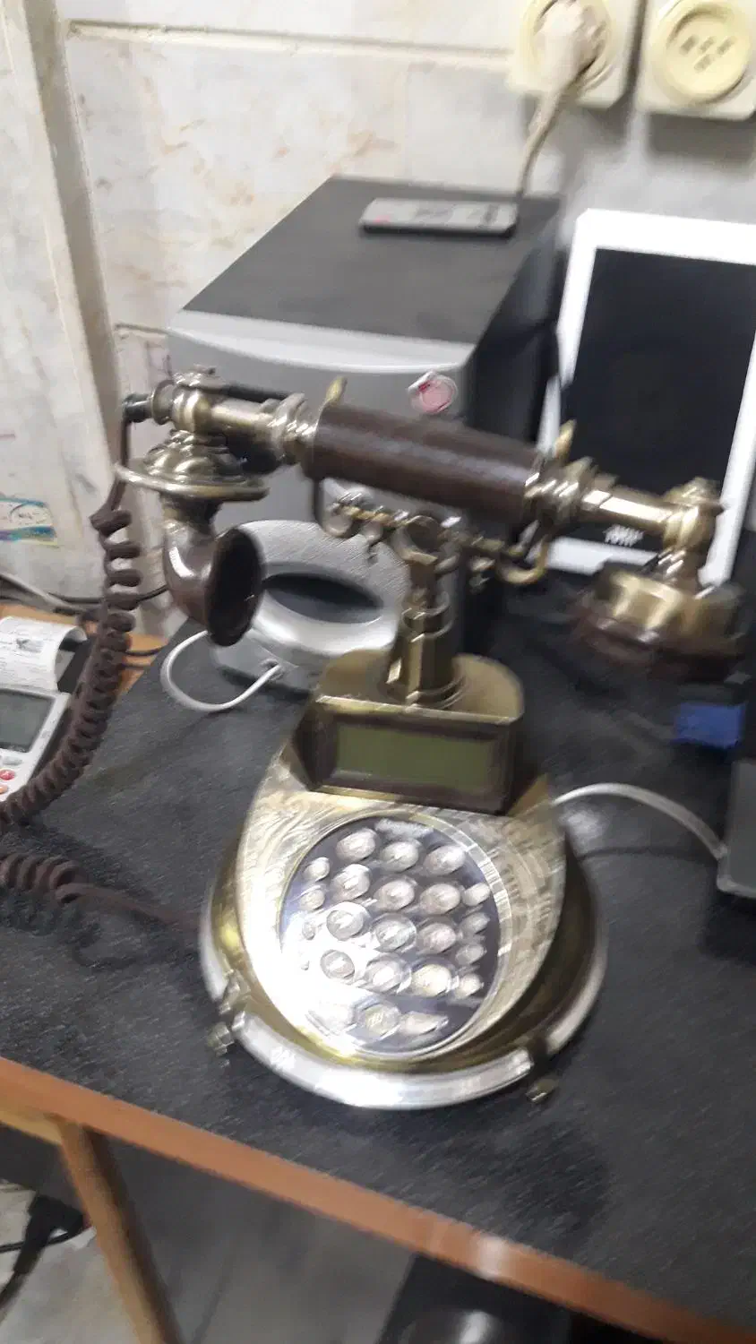 گوشی تلفن|تلفن رومیزی|صفادشت, |دیوار