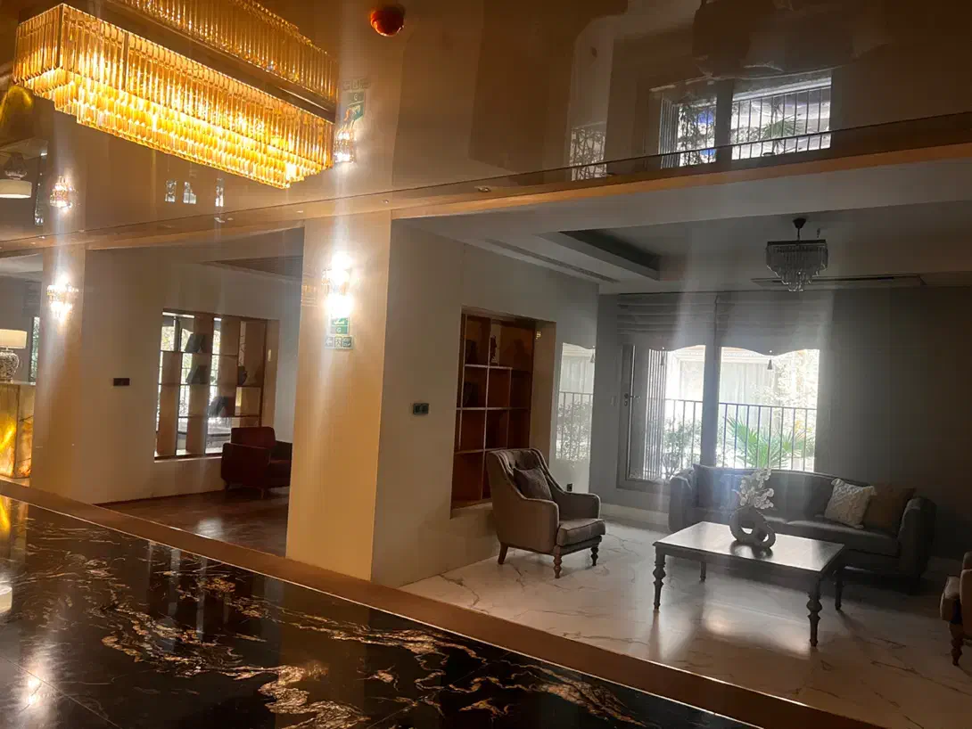 ۱۰۰ متری دروس