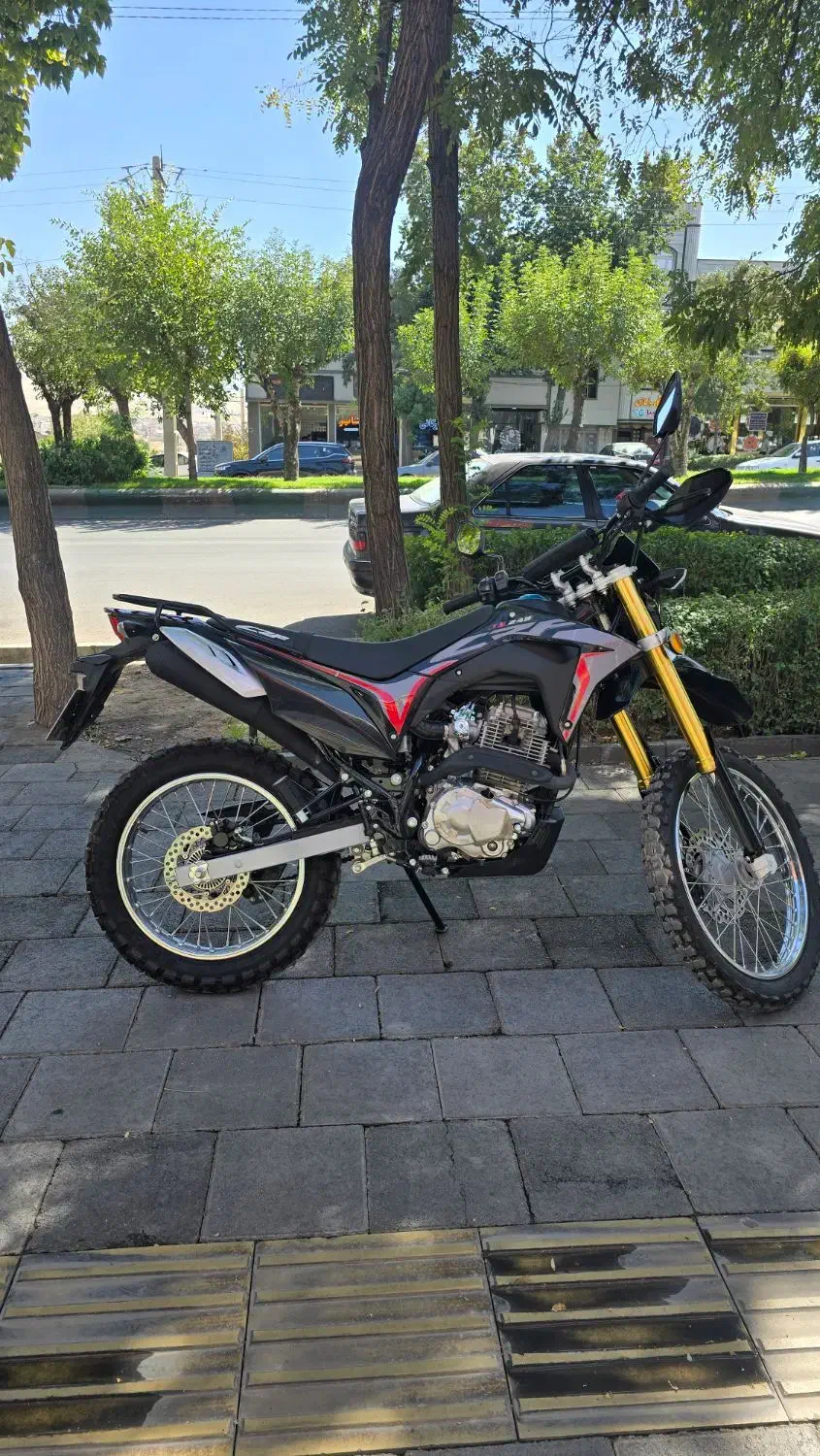 crf250توسن قیمت مناسب|موتورسیکلت|سقز, |دیوار