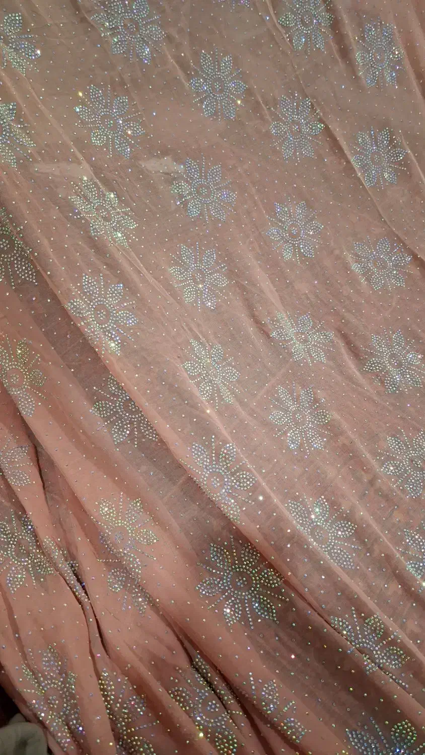 چادر نگینی بندری|لباس|قشم, |دیوار