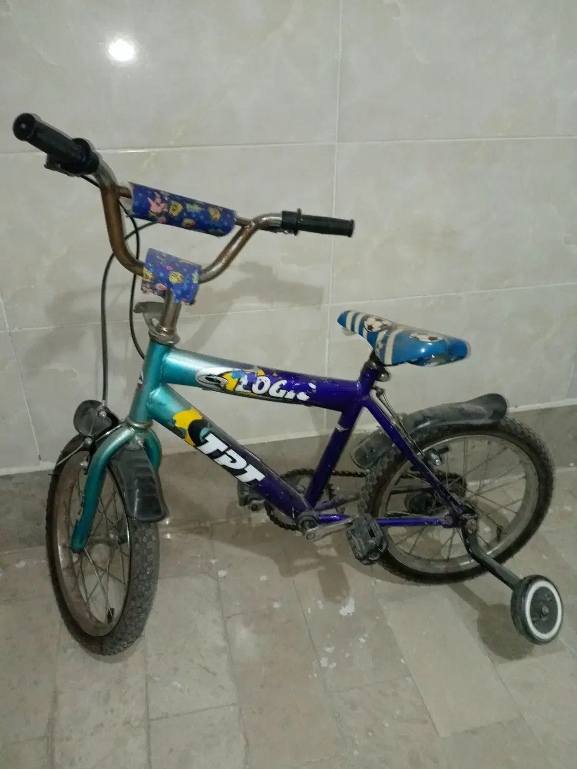 دوچرخه|دوچرخه، اسکیت، اسکوتر|رودهن, |دیوار